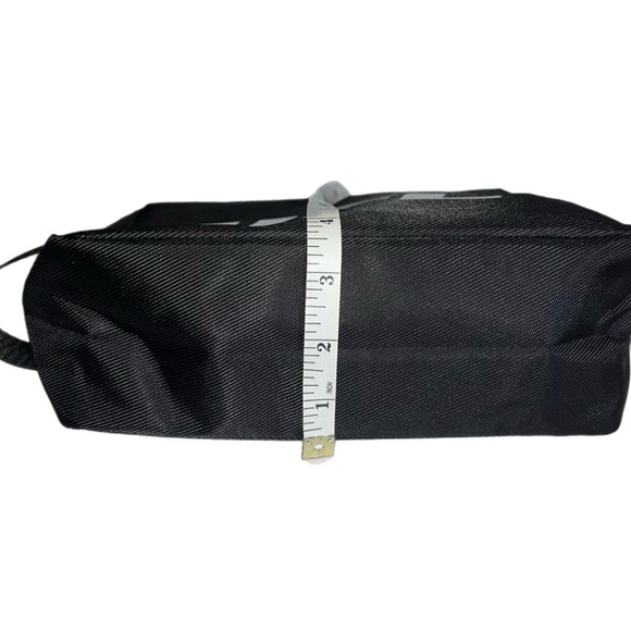 NWOT Official UFC toiletry bag - Picture 6 of 9